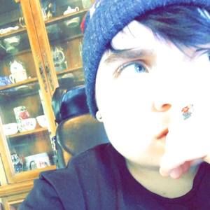 Meet your Posher, Alanis